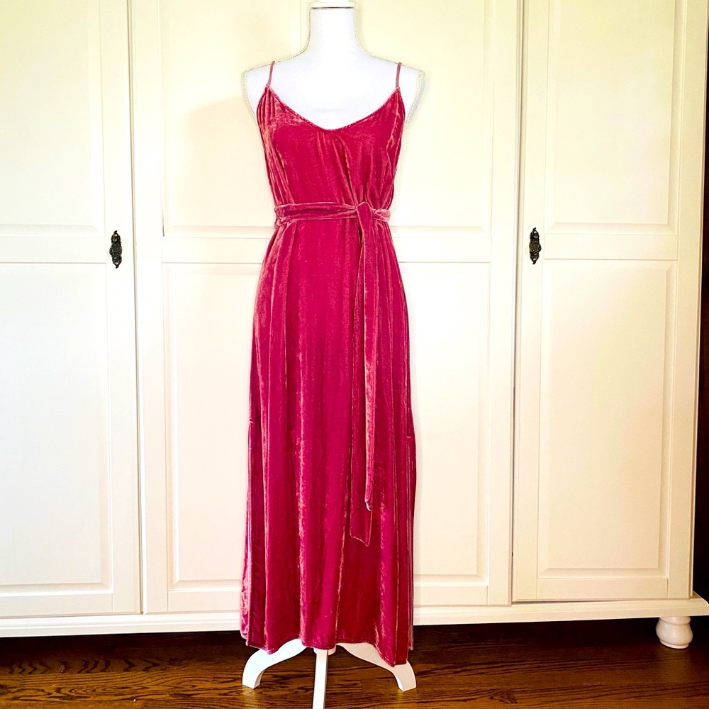Velvet by Graham & Spencer Pink Velvet Midi Dress